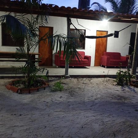 Hostel E Camping Na Rua Das Flores Santo Amaro do Maranhao المظهر الخارجي الصورة