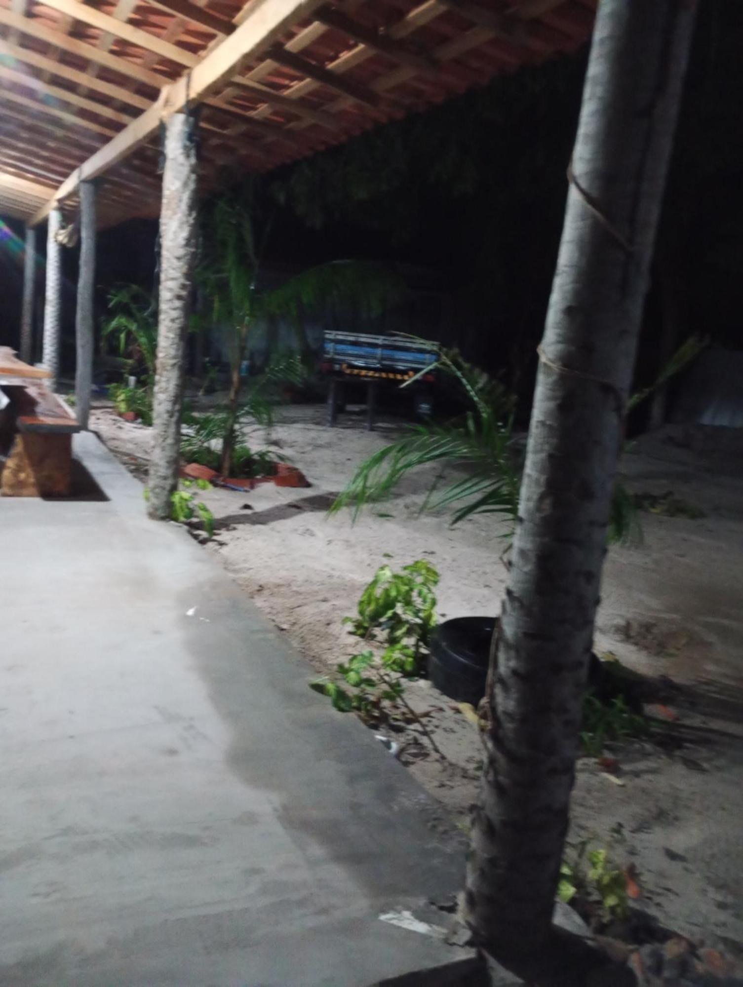 Hostel E Camping Na Rua Das Flores Santo Amaro do Maranhao المظهر الخارجي الصورة