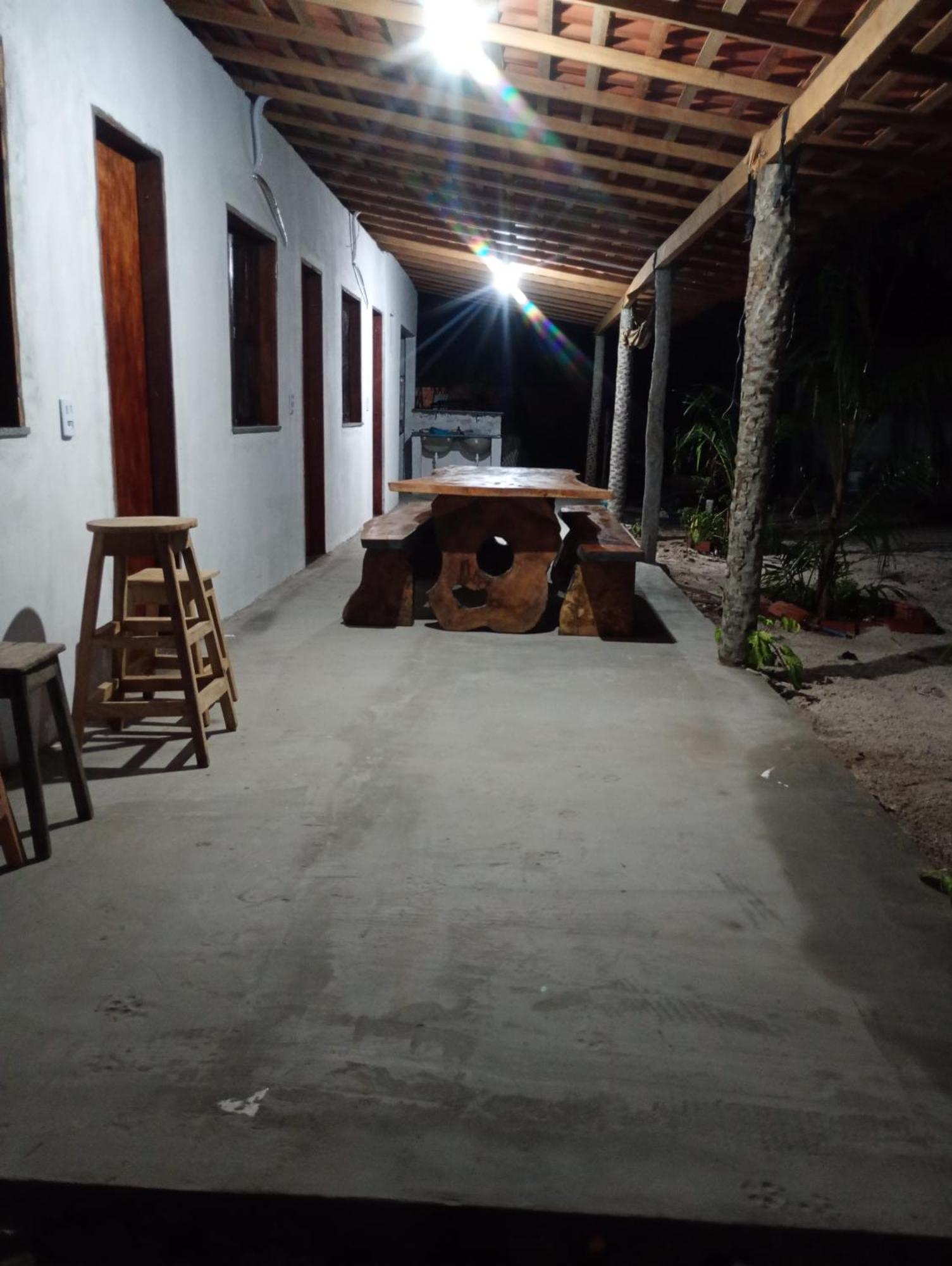 Hostel E Camping Na Rua Das Flores Santo Amaro do Maranhao المظهر الخارجي الصورة