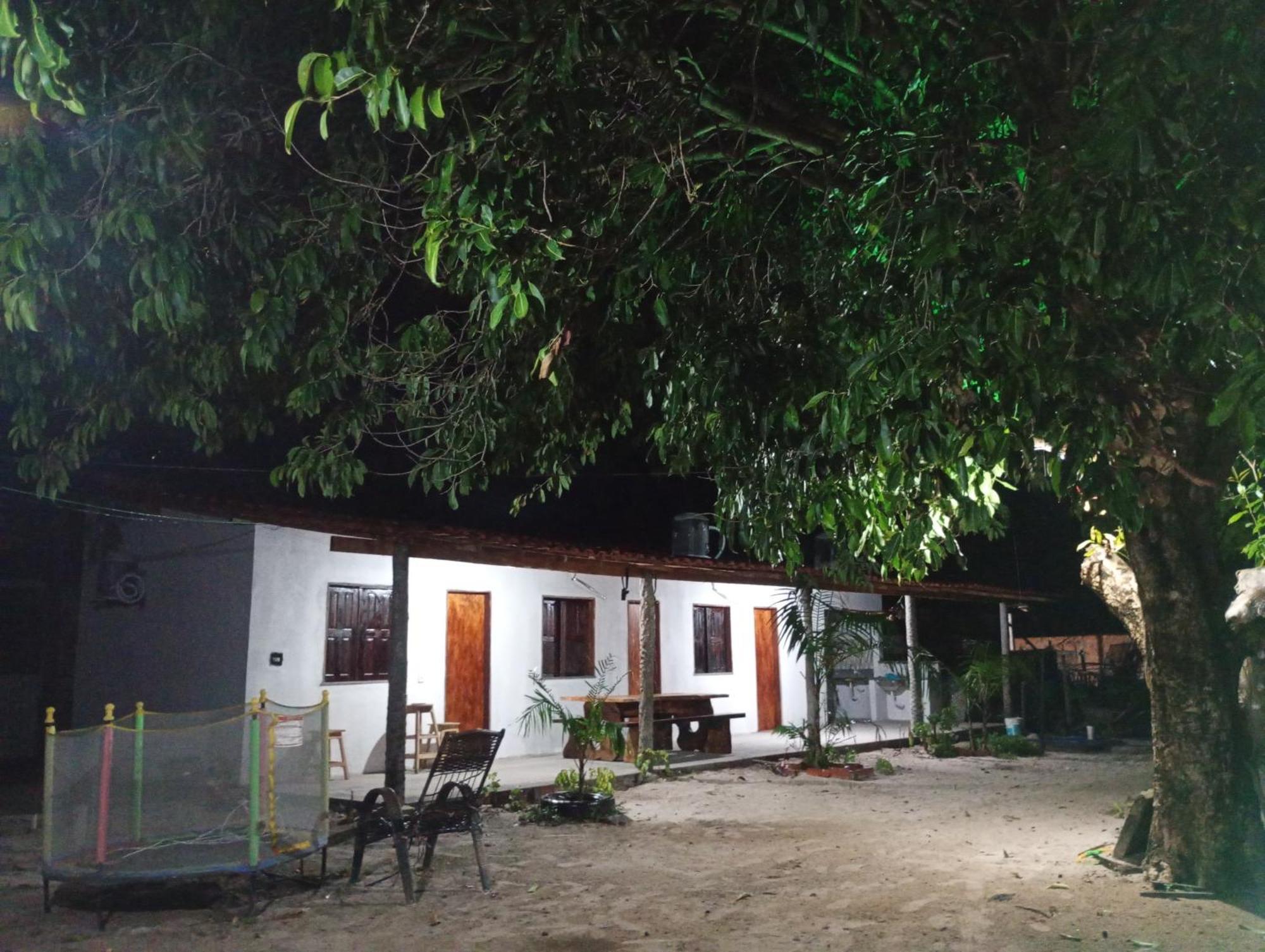 Hostel E Camping Na Rua Das Flores Santo Amaro do Maranhao المظهر الخارجي الصورة
